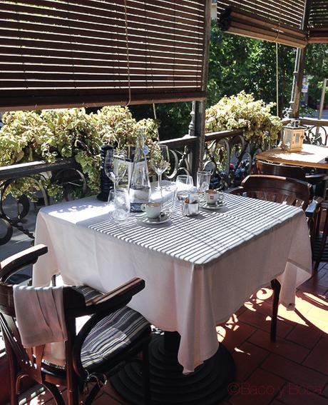 mesa en balcon Alba Granados bacoyboca