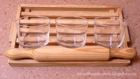 PANNACOTTA DE VAINILLA Y YOGURT  GRIEGO CON GELATINA DE GRANADA