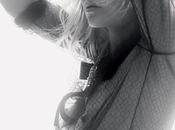 Kate Moss trae moda transparencias LOVE Magazine