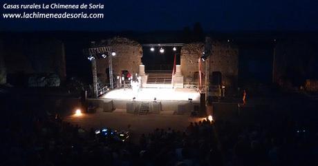 Calatañazor, la Fuentona, el Cañón del Río Lobos y Clunia festival de clunia anfiteatro romano dios woody allen