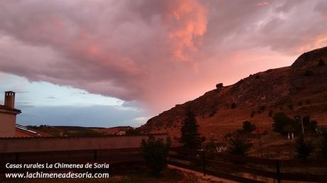 Calatañazor, la Fuentona, el Cañón del Río Lobos y Clunia atardecer casa rural la chimenea de soria