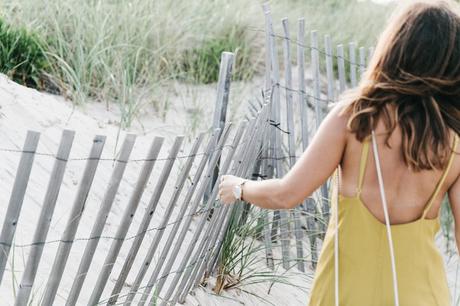 For_love_and_Lemons-Mustard_Dress-Revolve_In_The_Hamptons-Collage_Vintage-Outfit-40