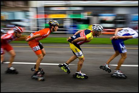 Patinaje un deporte de velocidad velocidad