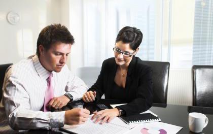 ¿CÓMO ELEGIR UN CONSULTOR FINANCIERO?