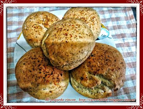 Panecillos de aceitunas negras