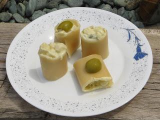 PACCHERI RELLENO DE ENSALADILLA RUSA