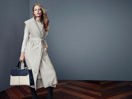 Hollie May Saker posa junto a Simon Nessman para la nueva campaña de River Island