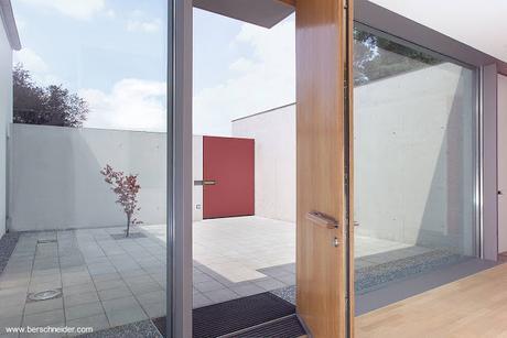 Casa moderna de suburbio en Alemania.