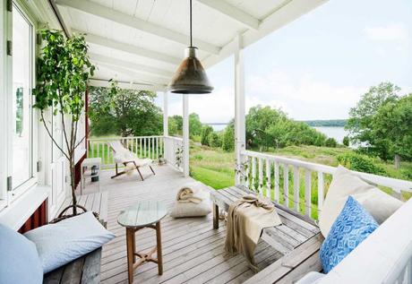 estilo nórdico escandinavo estilo campestre nórdico (nordic country) El estilo coastal cottage decoración tonos naturales decoración en blanco Casa de madera casa de la playa cabaña estilo nórdico 