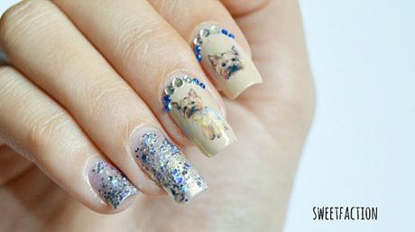 Uñas decoradas con calcomanias al agua de animales