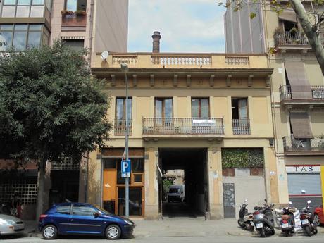 LEHMANN, ANTIGA FÀBRICA DE NINES DE PORCELANA, CARRER CONSELL DE CENT 159, A LA BARCELONA D' ABANS, D' AVUI I DE SEMPRE...5-08-2015...!!!