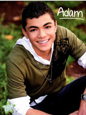 Adam Irigoyen , cumple 18 años