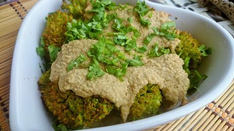 Brócoli con salsa de anacardos