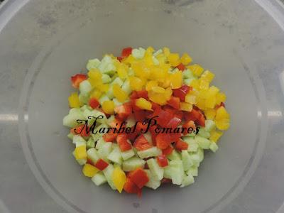 Ensalada de verano con boquerones en vinagre.