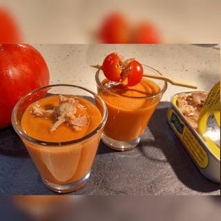 TERCIOPELO DE TOMATE con tomates Huevo de toro