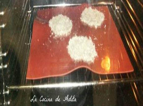 Ensalada con crujientes ,de queso y jamón