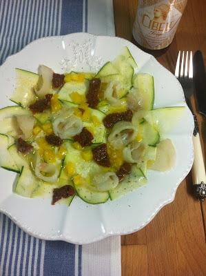Ensalada De Calabacín Con Bacalao Ahumado Y Tomates Secos