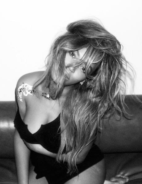 Beyonce posa para su colaboración con Flash Tattoos
