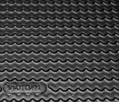 Primeras Impresiones Enix 080 - Polivalencia elegante