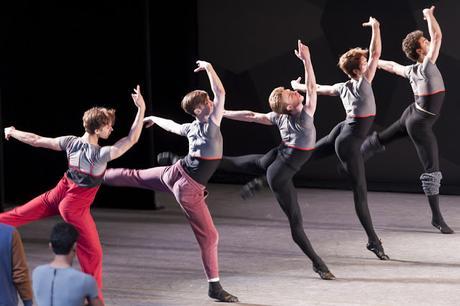 Cuando la bailarina se convierte en diseñadora, Janie Taylor Cuando la bailarina se convierte en diseñadora, Janie Taylor