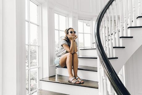 Revolve_In_The_Hamptons-Denim_Skirt-Ripped-Grey_Top-Collage_Vintage-6