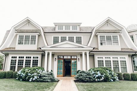 Revolve_In_The_Hamptons-Denim_Skirt-Ripped-Grey_Top-Collage_Vintage-29