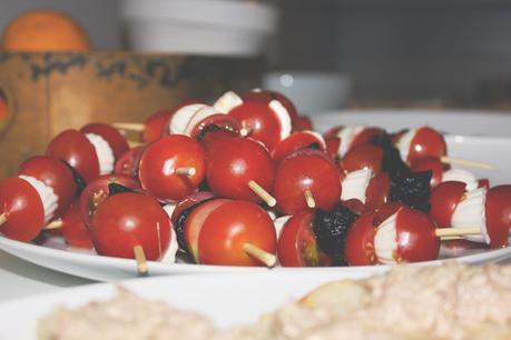 Pineapple shorts to meet Melon Image and video hosting by TinyPic