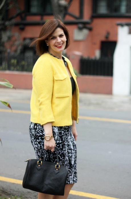 Mis Looks - La Chaqueta Amarilla