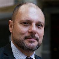 Juan Antonio y sus curiosas letras..... en mi voz.