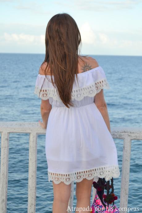 OFF THE SHOULDERS WHITE DRESS