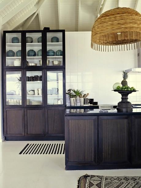 Black fourniture kitchen