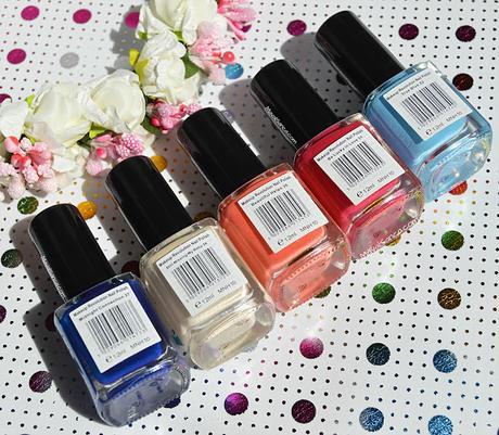 Swatches en mis uñas de esmaltes de MAKEUP REVOLUTION// MAKEUP REVOLUTION nail polishes nail swatches