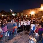Gran éxito la venta de tamales de Carmen Mirdanda a beneficio