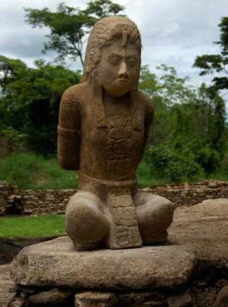 Toniná , Pirámide donde mora el Dios Gabroil