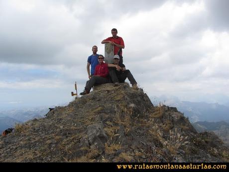 Ruta Ventaniella, Ten y Pileñes: Cima del Ten