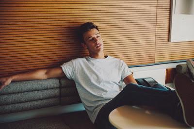 Cameron Dallas triunfa gracias a Selena Gomez