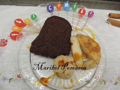 Leche frita, bundt cake de chocolate con cobertura de chocolate y helado de turrón.