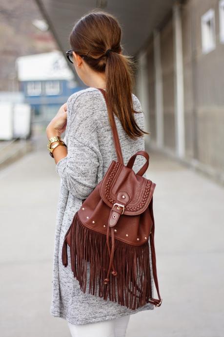 5 ideas para llevar una mochila de flecos