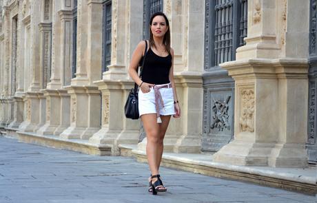 Outfit | White shorts