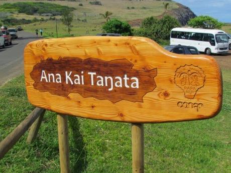 Cueva Ana Kai Tangata. Rapa Nui
