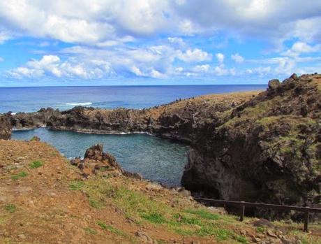 Cueva Ana Kai Tangata. Rapa Nui