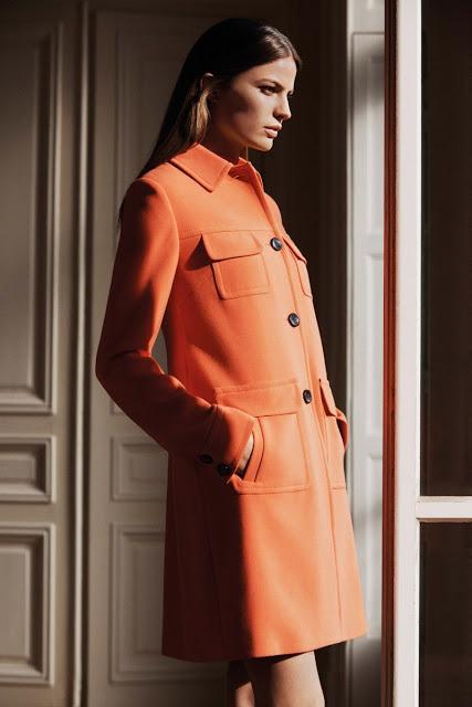 Cameron Russel luce moda de otoño para Next