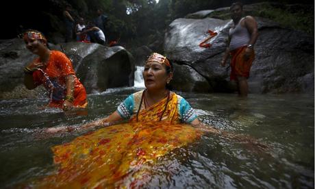 LA PEREGRINACIÓN BOL-BOM