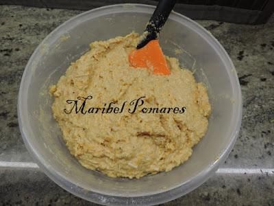 Hamburguesas de calabaza con jamón de pavo, tomate y queso.