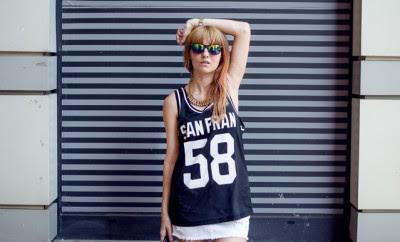 STREET STYLE INSPIRATION; SUMMER MOOD.-