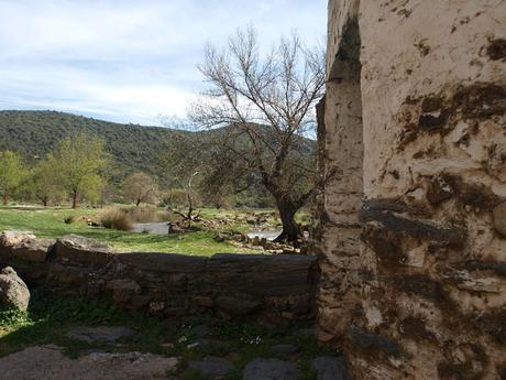 Mapa para llegar al Estrecho de las Hoces del Guadiana y tabla de la Murciana en Arroba de los Montes.