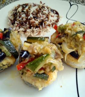 Merluza con verduritas y arroz salvaje