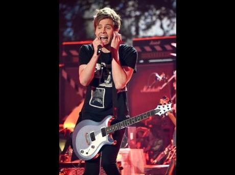 Revive la Presentación de 5 Seconds of Summer en los Teen Choice Awards 2015