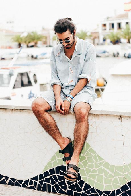 GET_HIGH_BY_THE_BEACH_glamour_narcotico_charlie_cole_vintage_shirt_levis_shorts_Pull&Bear_Sandals_Mouet_Sunglasses_Menswear_Lifestyle_El_Perello (7)