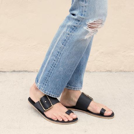 Conder x Valenzuela beatricevalenzuela_conder_black_5_1024x1024